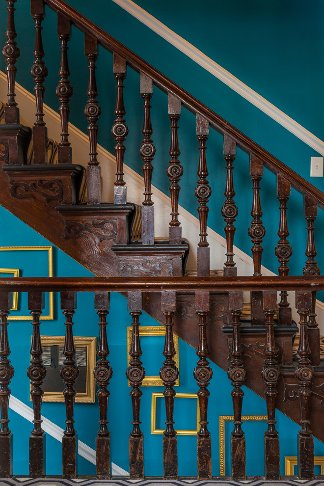 Inspiration for a mid-sized transitional straight staircase in Providence.