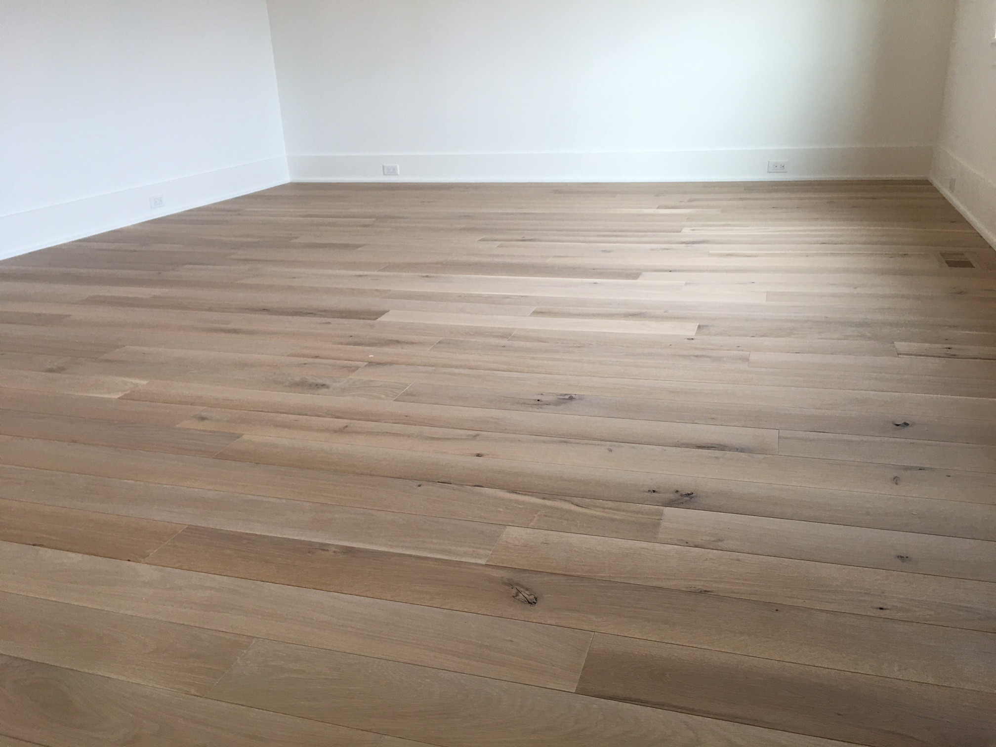White Oak warmth in New Build