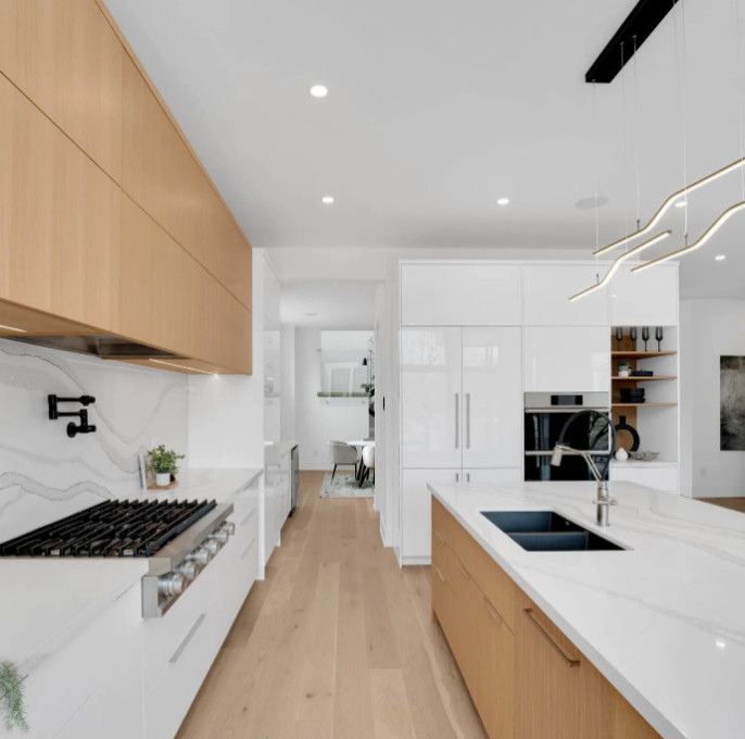 Kitchen - kitchen idea in Toronto