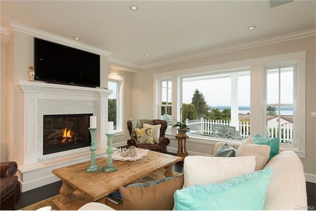 Custom Home-Magnolia