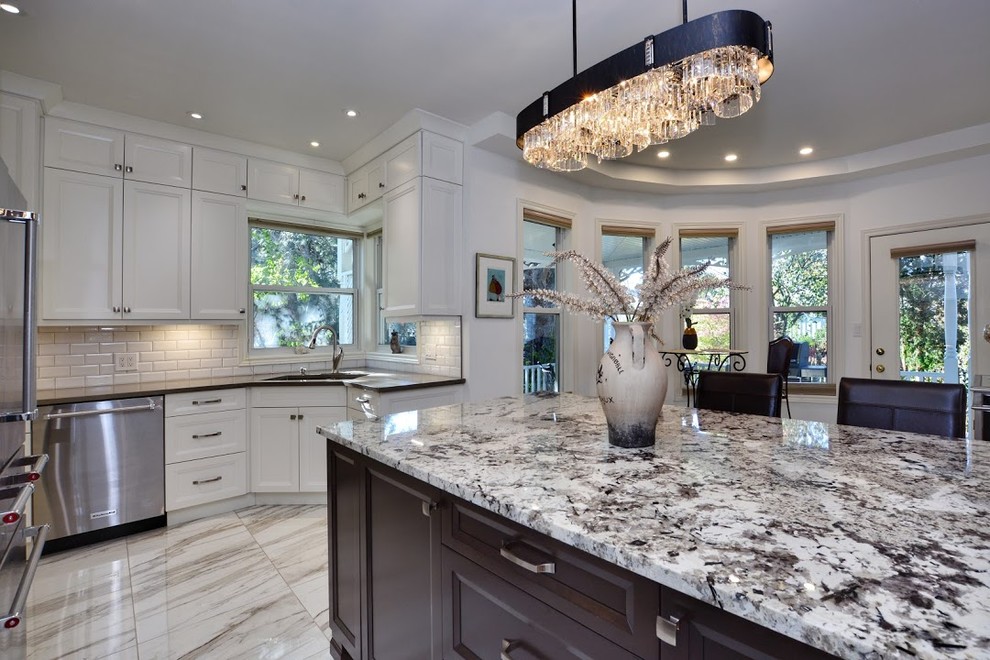 Inspiration for a transitional kitchen remodel in Toronto