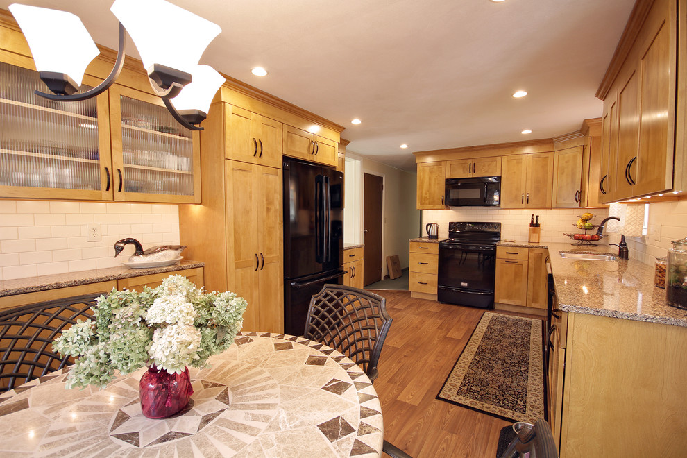 Home design - transitional home design idea