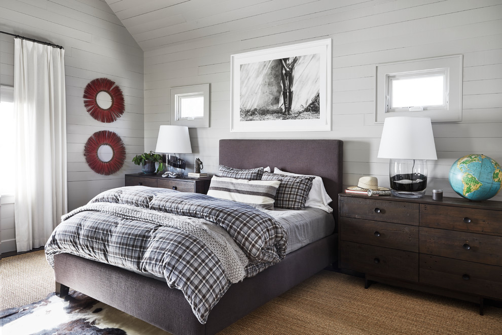 Inspiration for a country bedroom in Dallas with white walls.
