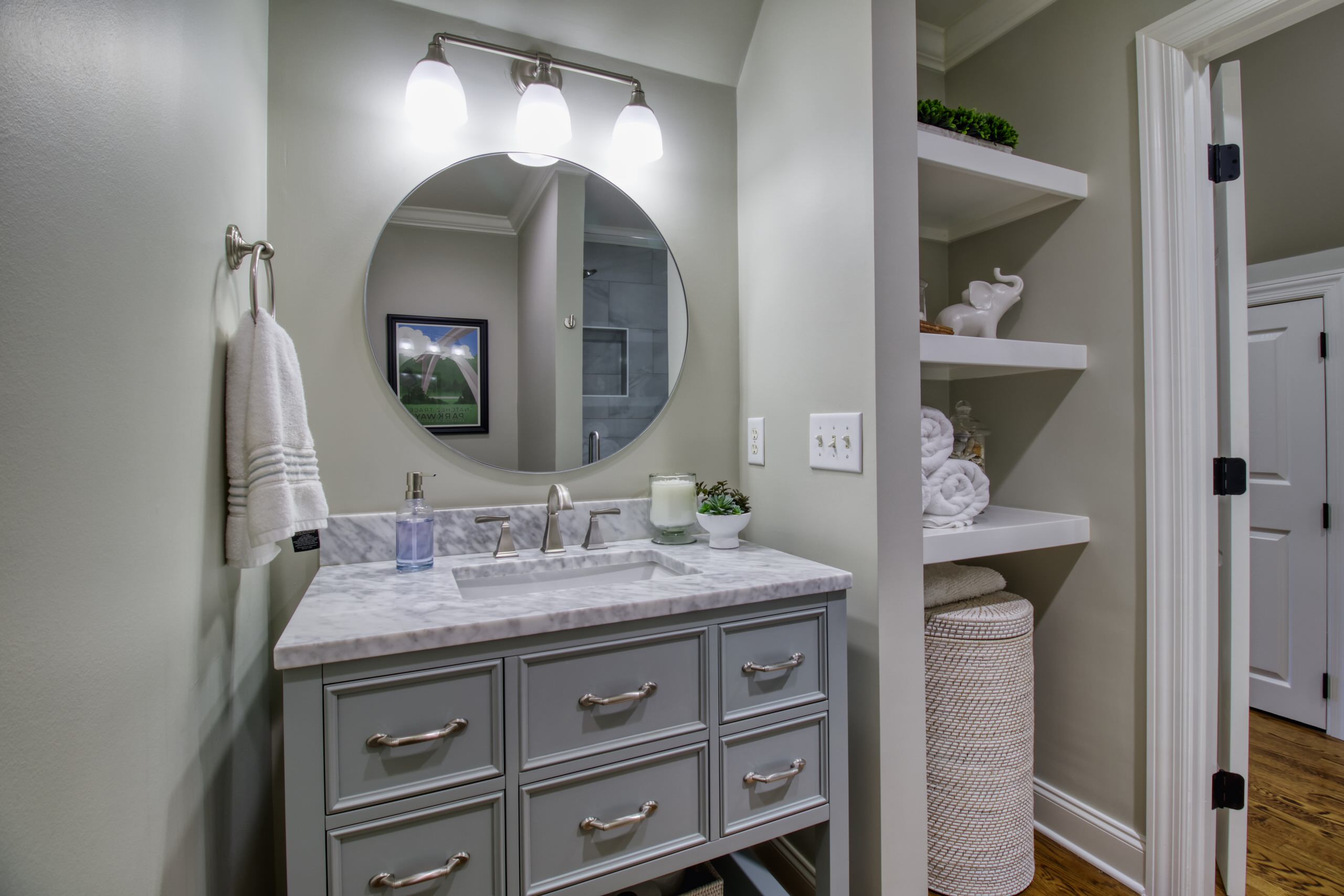 Bellevue Kitchen, Scullery, multi bath and LR refresh