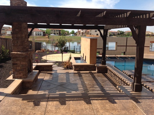 Morgan Creek Project contemporaneo-patio