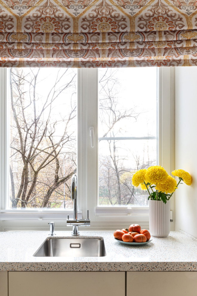 Квартира 38 кв м в старом фонде (Москва)