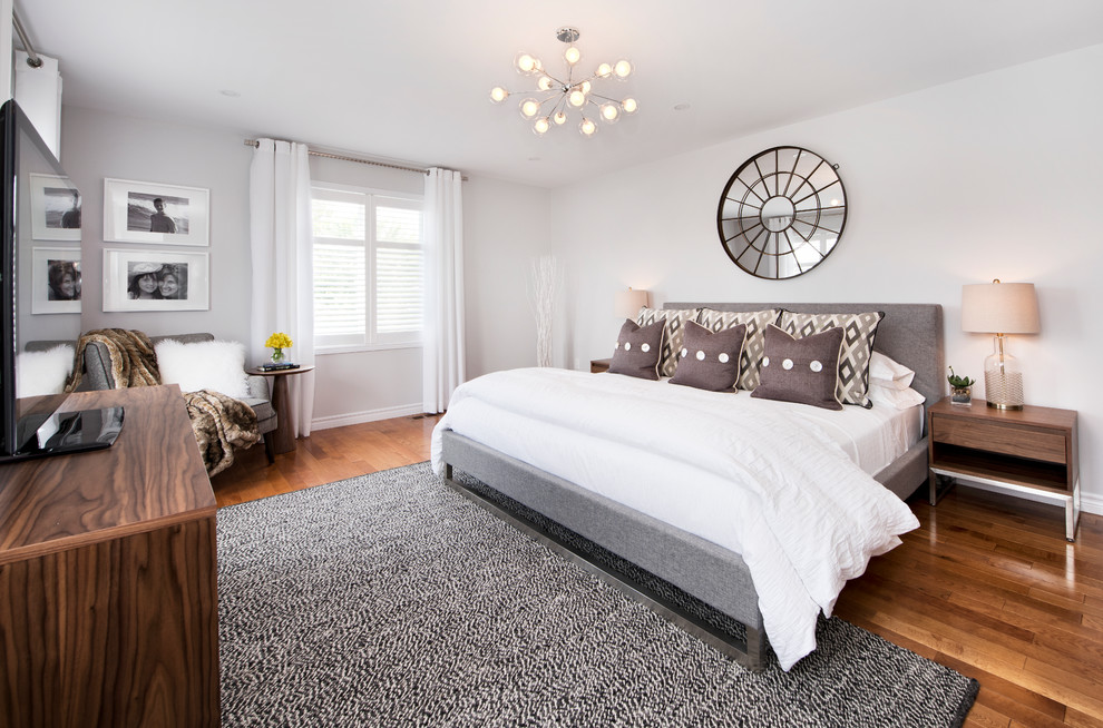 Inspiration for a transitional bedroom remodel in Ottawa