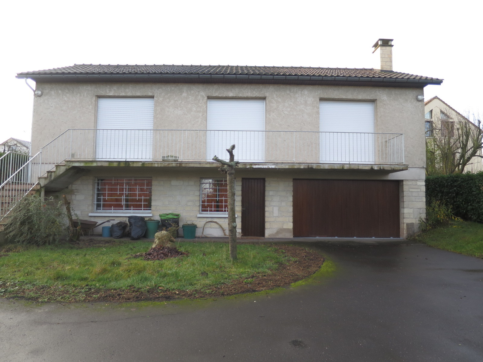 Rénovation d'une maison individuelle de 160 m² et modification de clôture