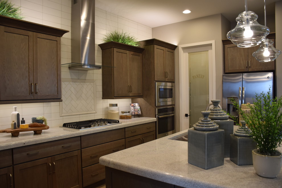 Inspiration for a transitional kitchen remodel in Phoenix
