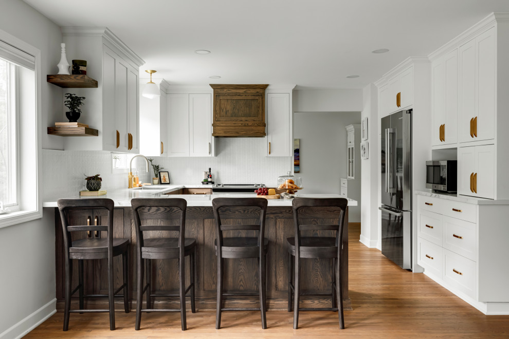 Example of a transitional kitchen design in Minneapolis