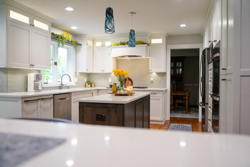 Golden Kitchen