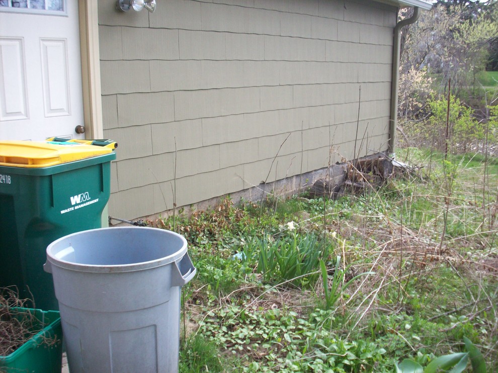 Rustic Creekside Backyard - Cedarburg, WI