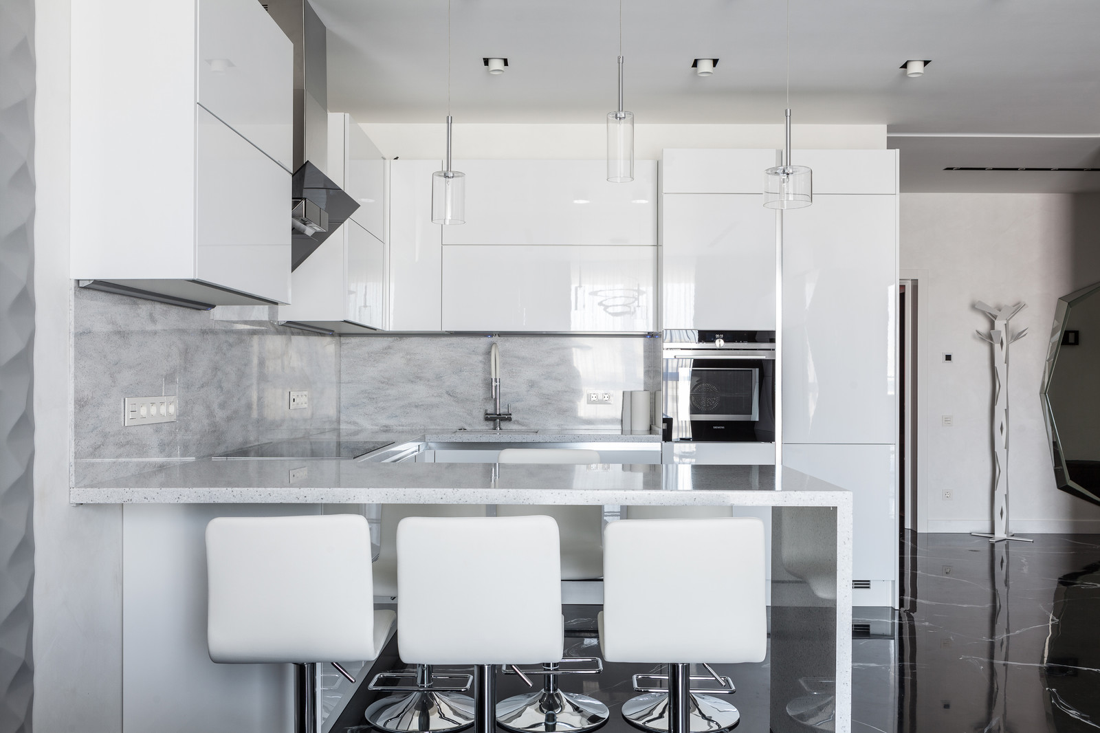 Квартира в стиле минимализм. Съемка для компании Мастер