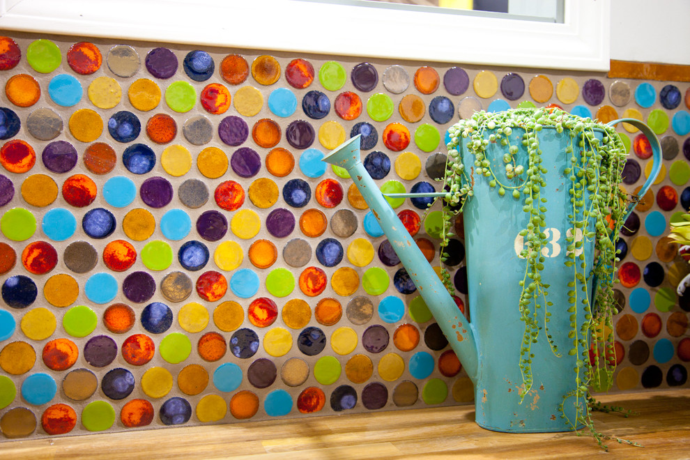 Home design - small eclectic home design idea in Minneapolis