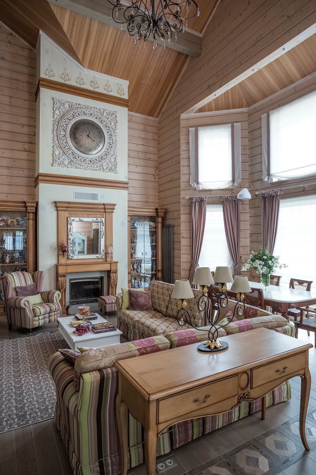 Дом из клееного бруса для большой семьи.