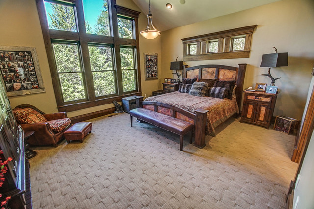 407 BLACKHAWK LAKE DRIVE rustic-bedroom