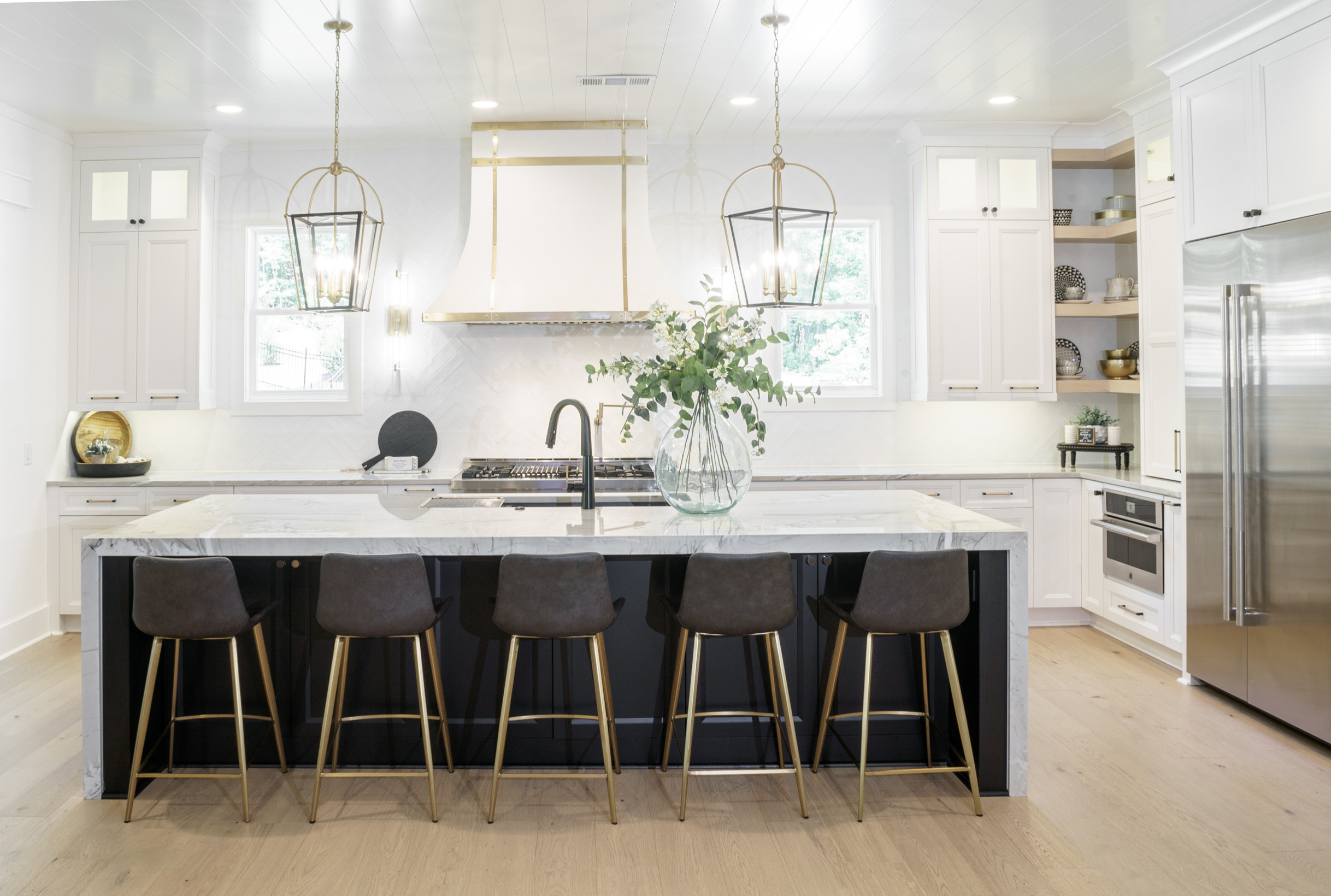 Forsyth Luxe and Stylish Kitchen
