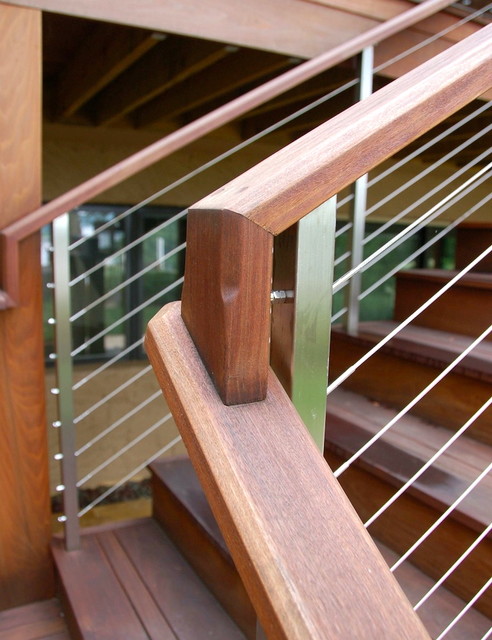 Deck contemporary-staircase