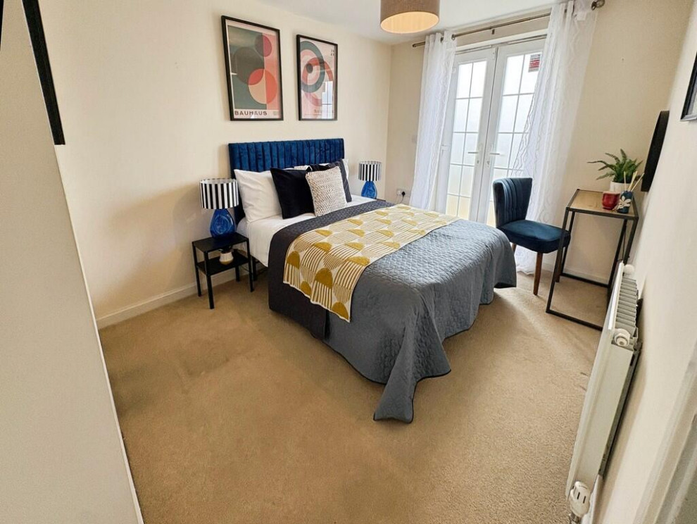River View - Stage to Sell