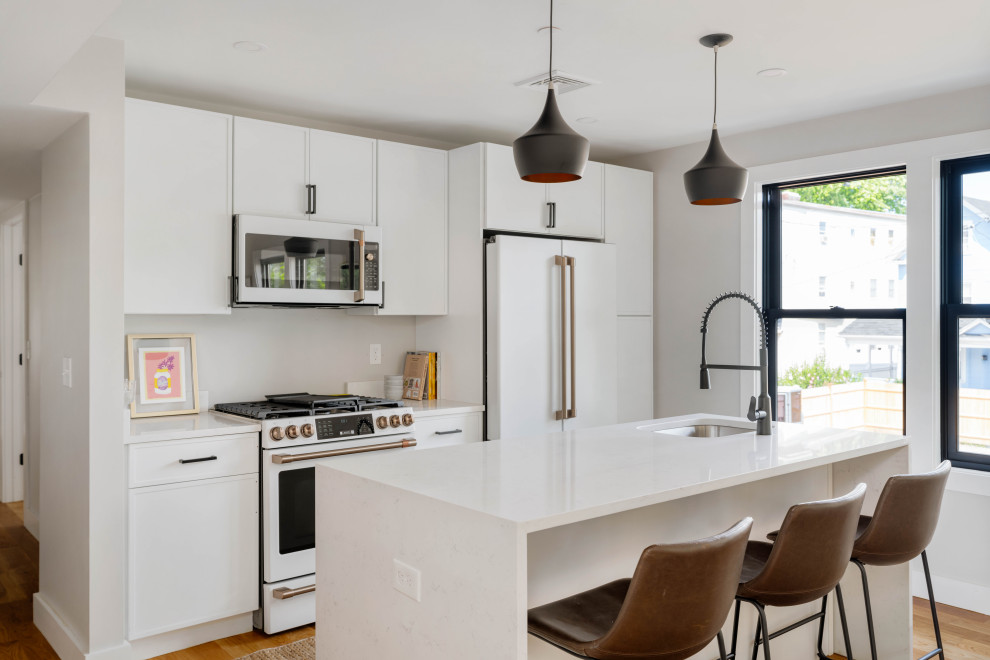 Inspiration for a transitional kitchen remodel in Boston
