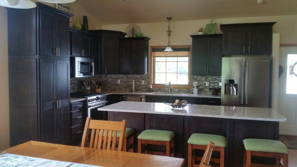Kitchen - modern kitchen idea