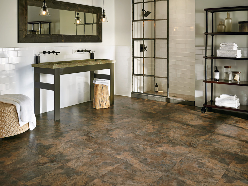 Example of a transitional home design design in Orange County