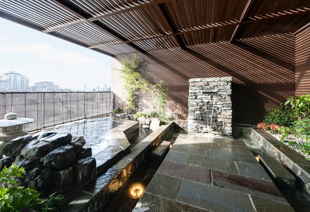 都心に建つ居城 japanese-bathroom