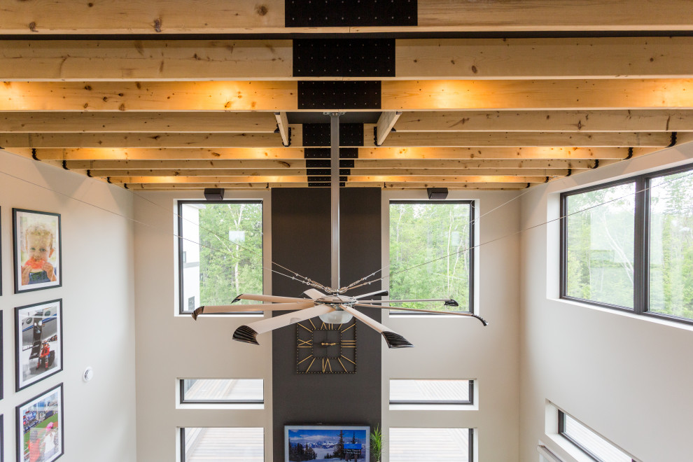 Full Space Contemporary