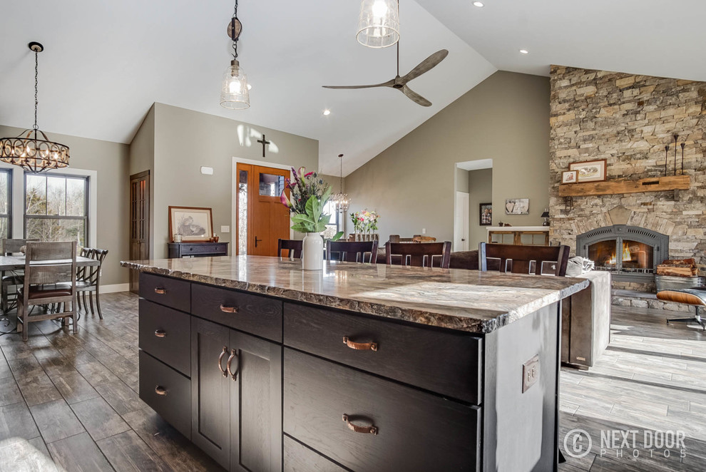 Kitchen - rustic kitchen idea in Grand Rapids