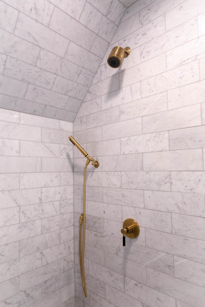 Home design - transitional home design idea