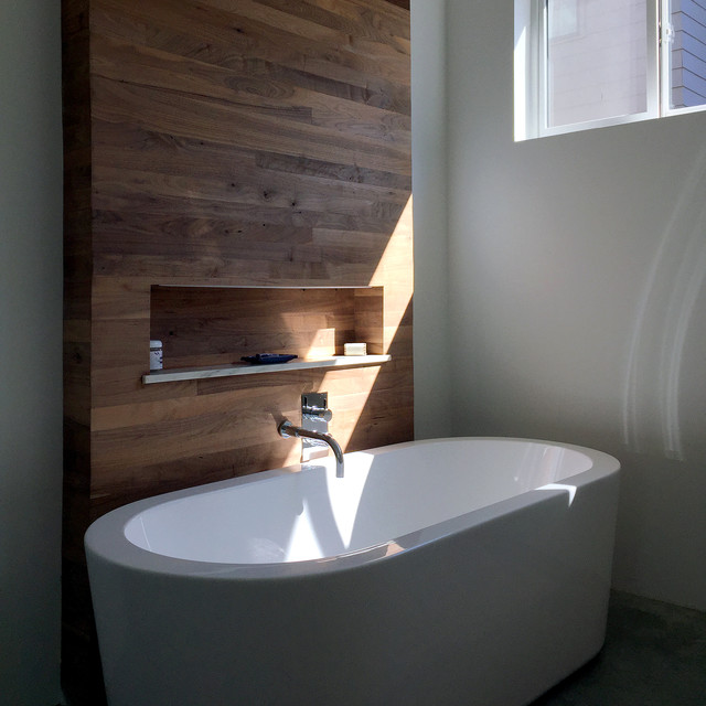 Soaking Tub and Walnut Accent Wall in Master Bath ...