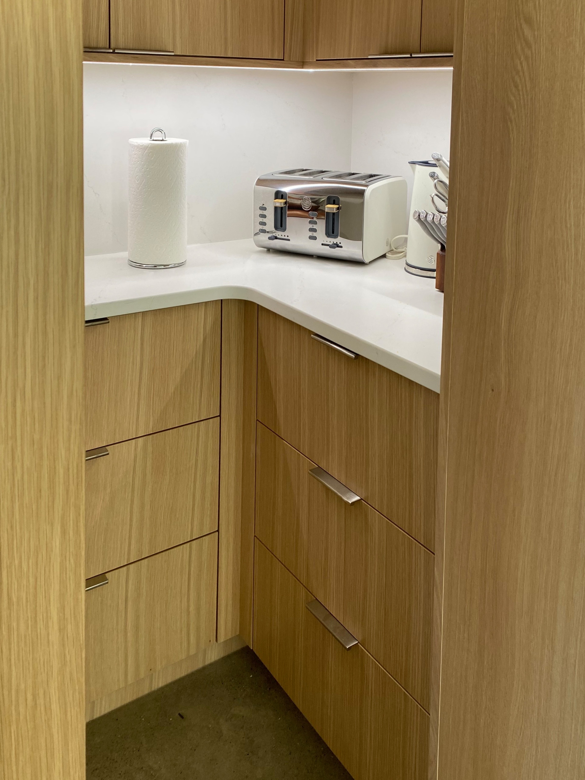 Modern White Oak Kitchen