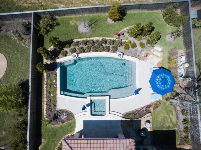 Berwick swimming-pool-and-hot-tub