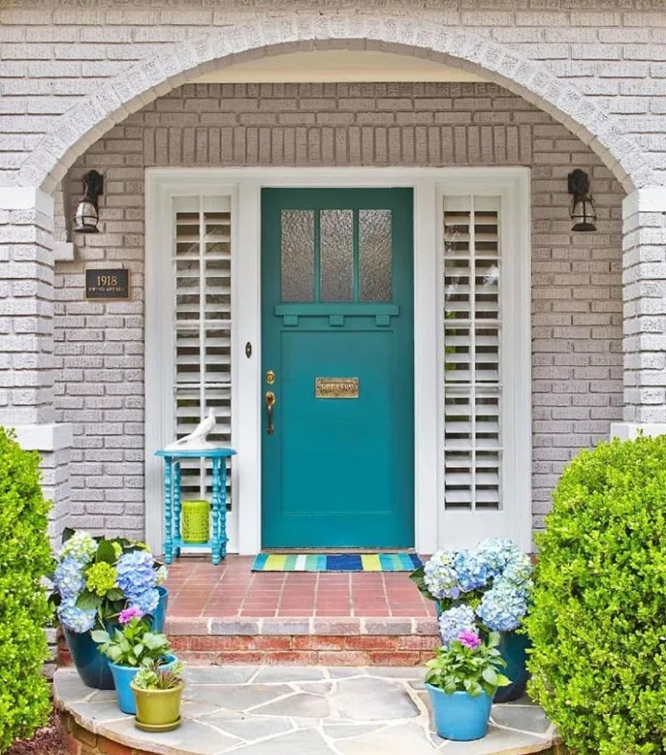 Need help finding this paint color for front door