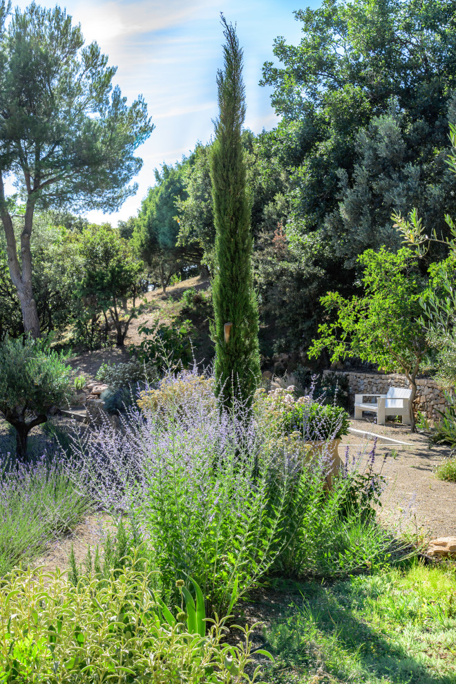 Tourtour - jardin méditerranéen contemporain