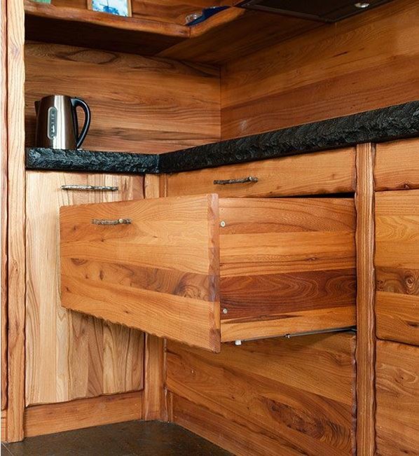 Кухня массив смола лофт эко