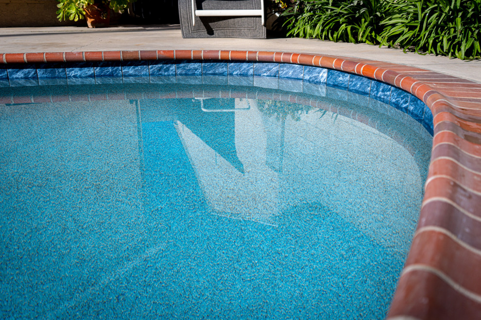 Aqua Blue - Mini Pebble Finish