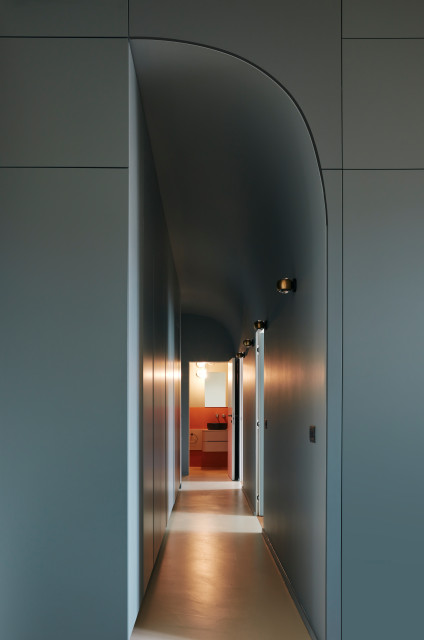 L4 | 145 mq contemporary-hallway-and-landing