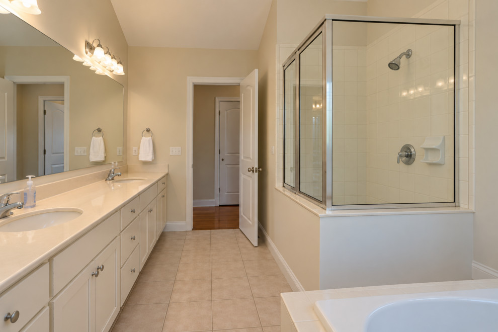 6655 bathroom