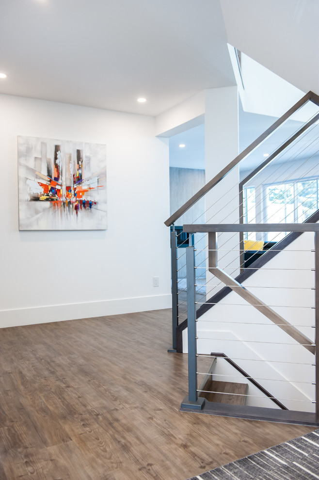 Entryway - modern entryway idea in Edmonton