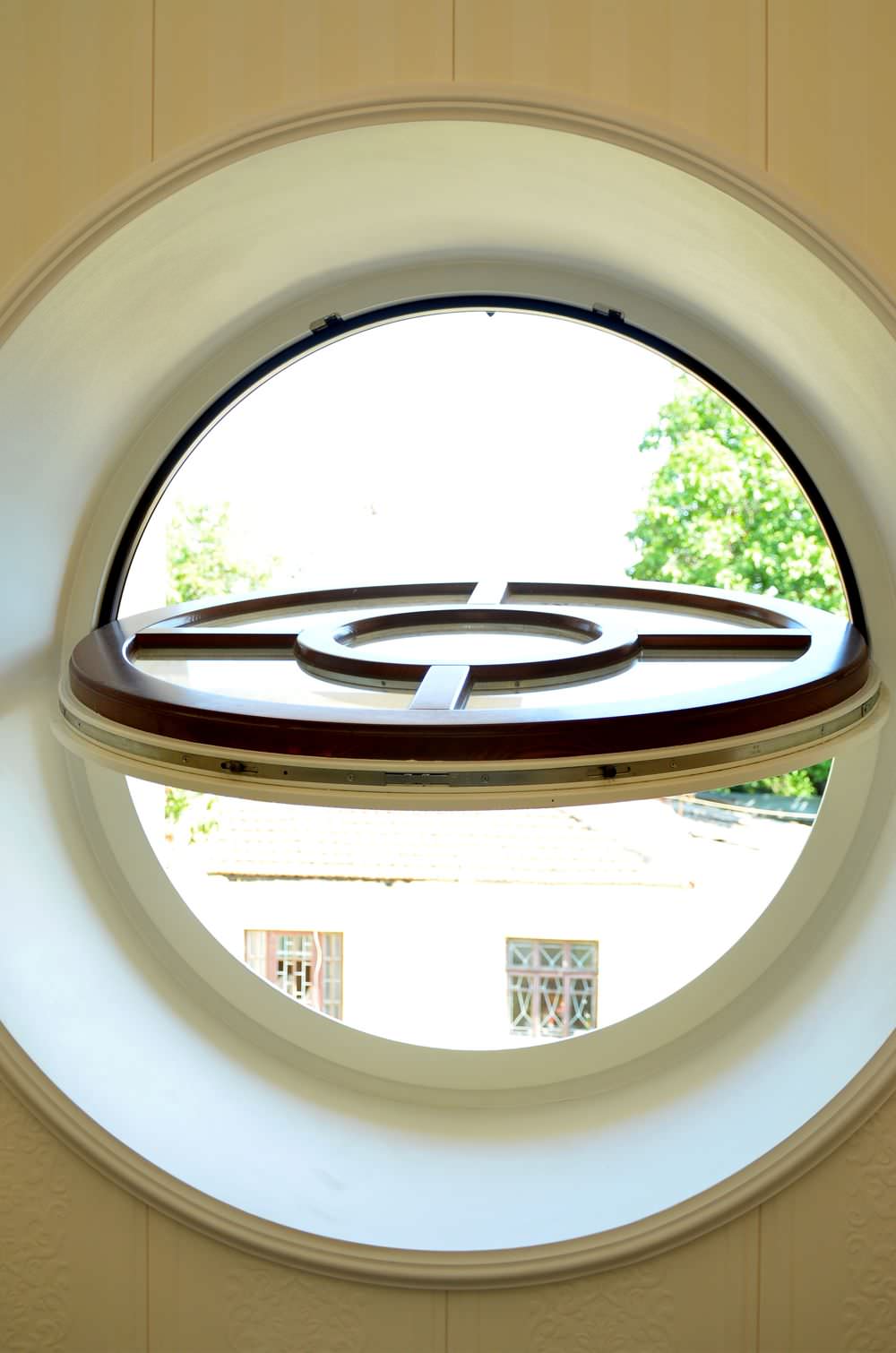 окна и двери