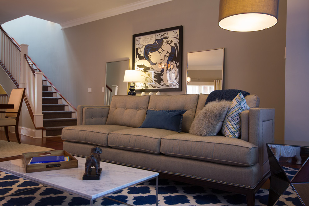 Transitional living room photo in Chicago