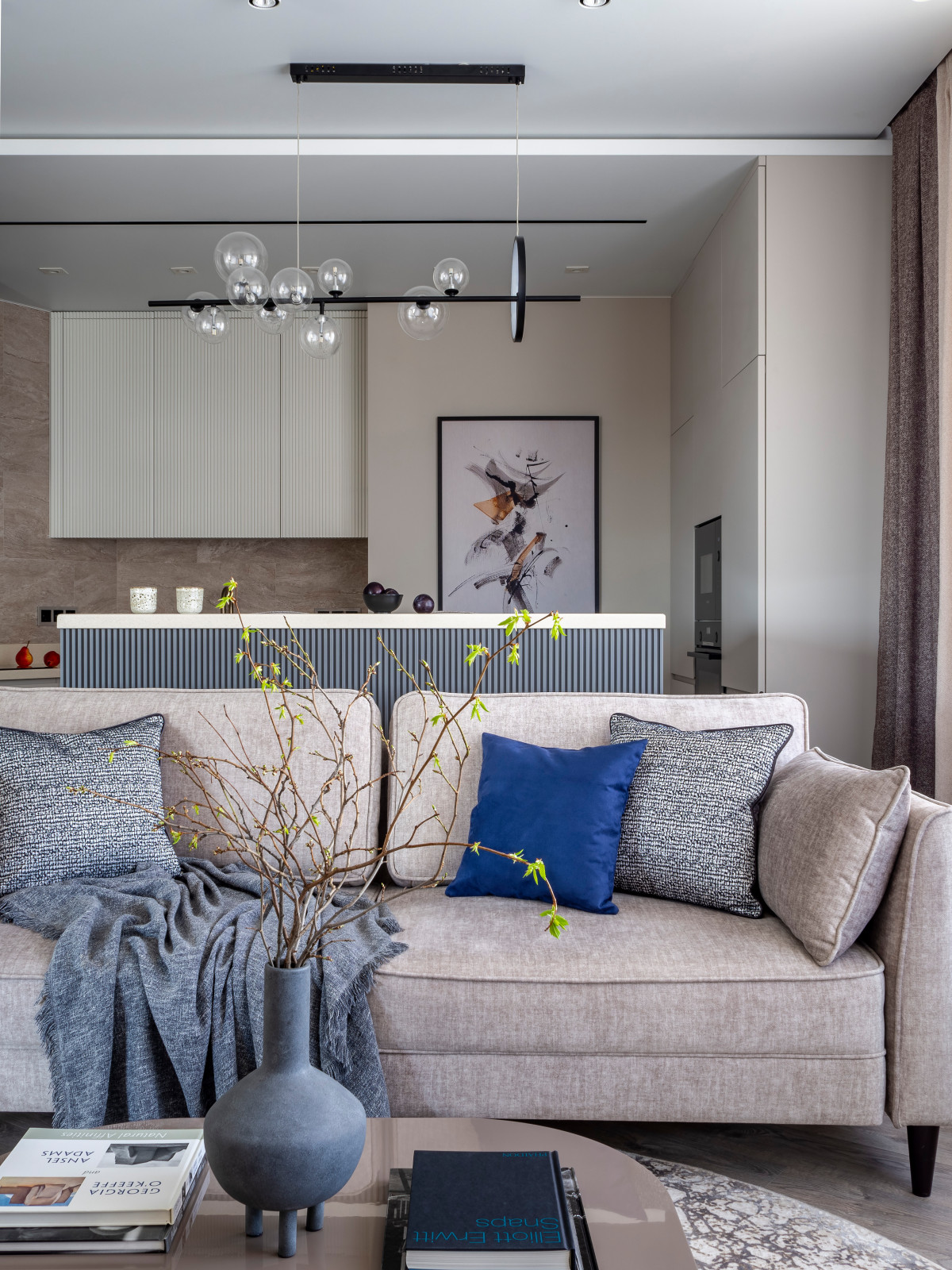 Серо-бежевый минимализм в ЖК Пушкин