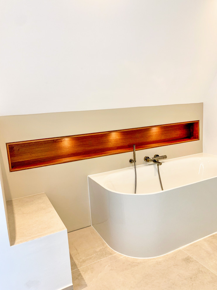 This is an example of a modern bathroom in Hamburg.