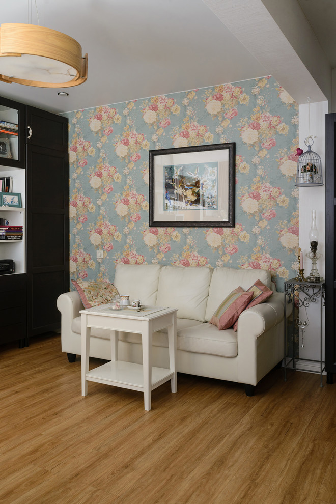 Сапожник с сапогами