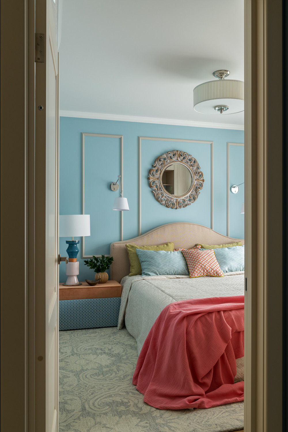 Наивное настроение. Яркая и свежая квартира в Москве.