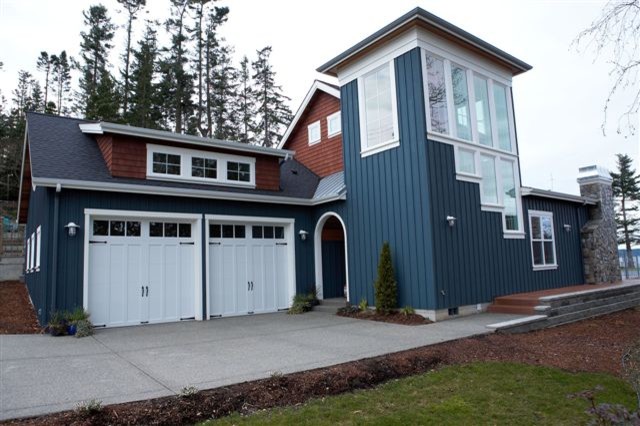 Sunset Home modern-garage