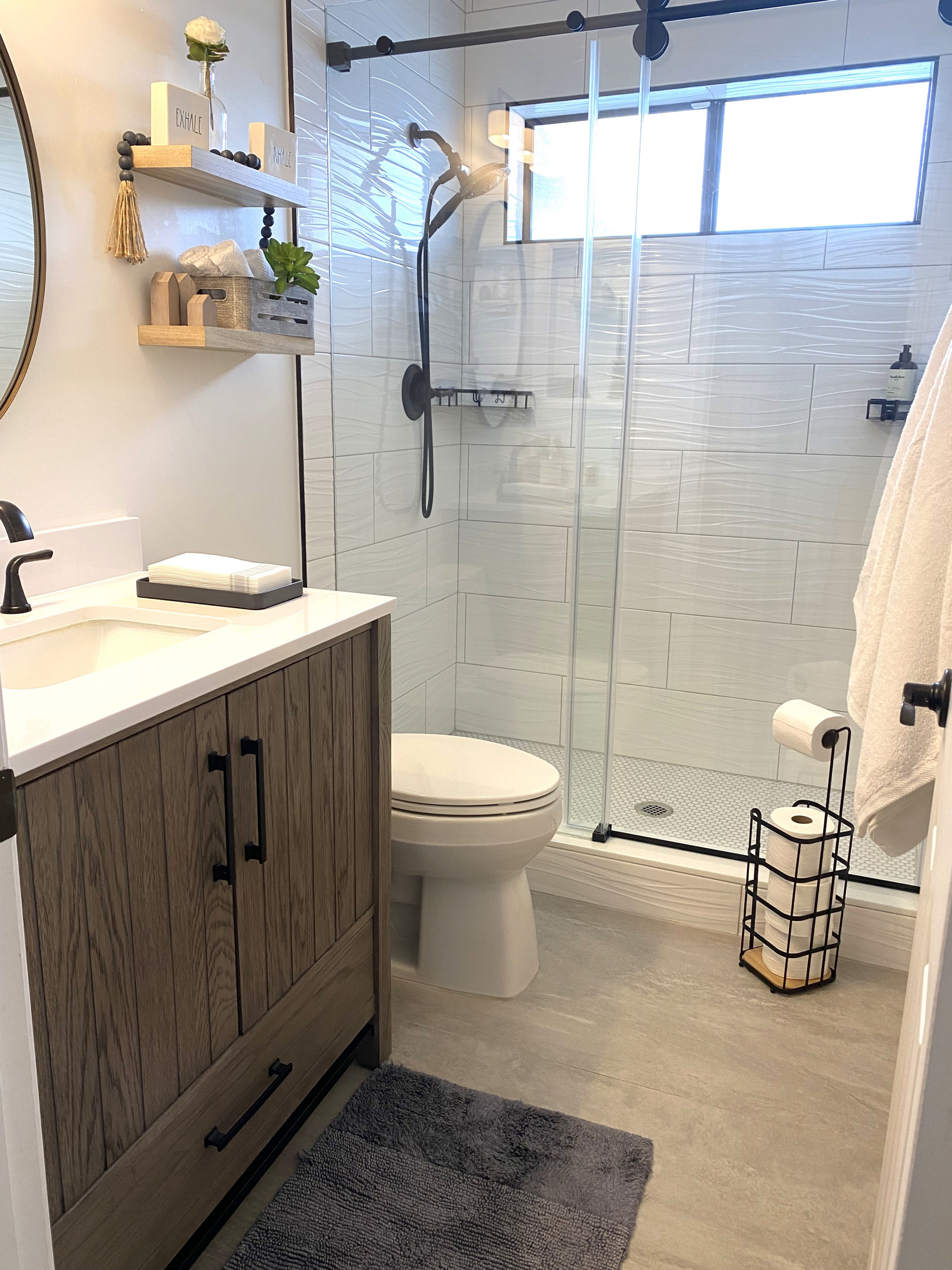 Contemporary Guest Suite Bath