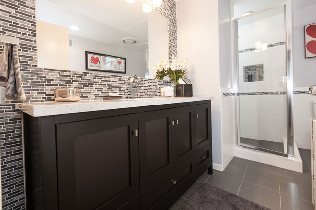  Gray  White Tile Modern  Bathroom  Design Modern  