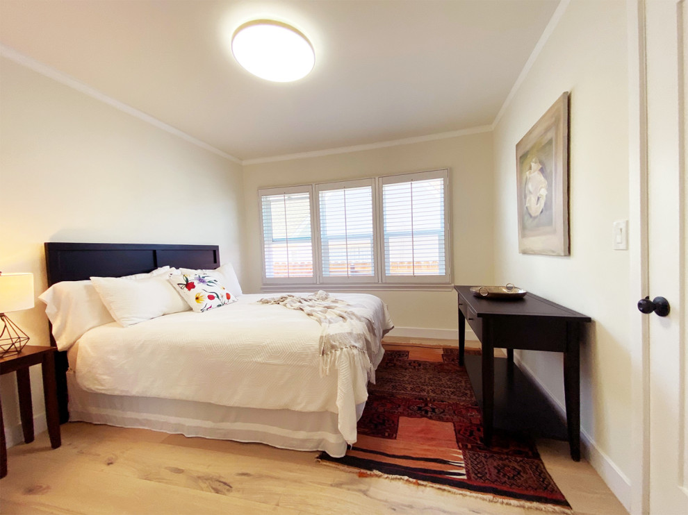 WILSHIRE VISTA STAGING